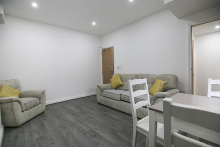 Room 4, 24, Liddell terrace, gateshead, NE8 1YN - Photo 3