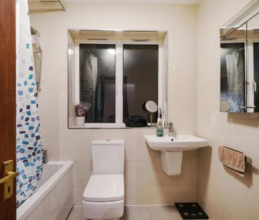1 bedroom property to rent - Photo 2