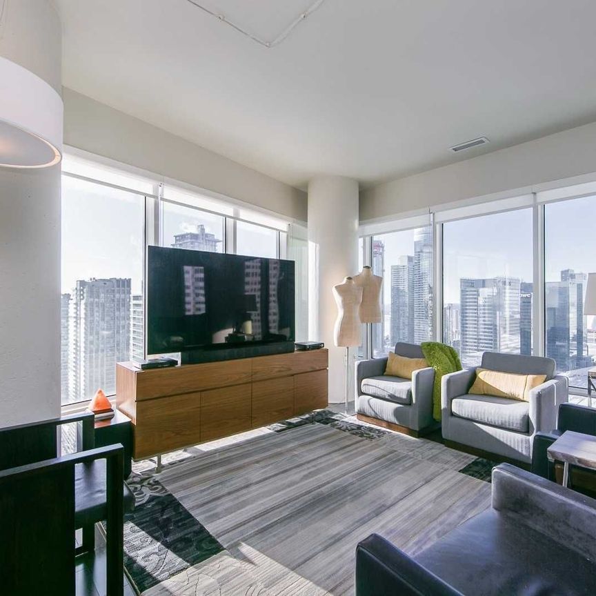 For Lease - 8 The Esplanade N/A Unit# 3502, Toronto, Ontario - Photo 1