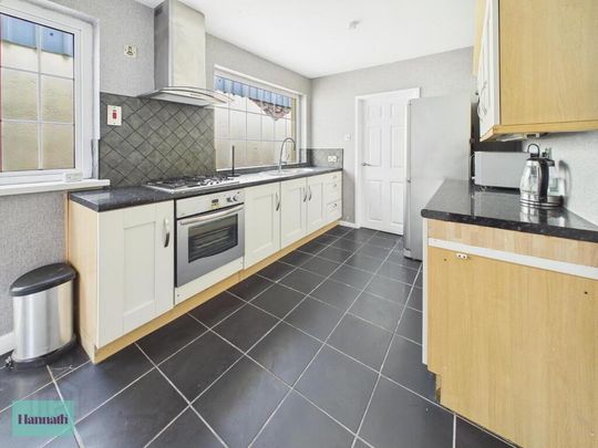84 Church Street, Portadown, BT62 3EU - Photo 1
