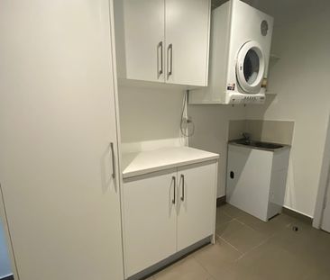 30 Birrell St, Bondi Junction NSW 2022 - House For Rent | Domain - Photo 4