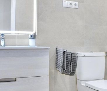 2 bedroom luxury Flat for rent in Nueva Andalucia, Spain - Photo 2