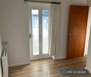 1 bedroom semi-detached house to rent - Photo 1