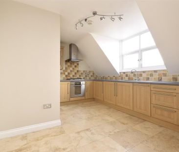 2 bedroom apartment to rent - Photo 6