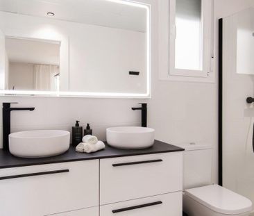 Luxury Apartment for rent in Marbella, Andalusia - Photo 5