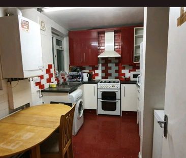 Room in a Shared Flat, Stamford Road, N15 - Photo 3