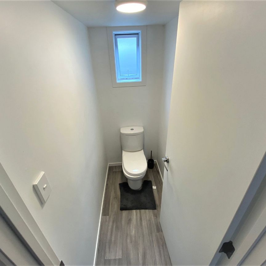 WEYMOUTH, 2 BEDROOMS - Photo 1