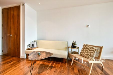 studio to rent The Edge, Clowes Street, Salford, M3 - Photo 2