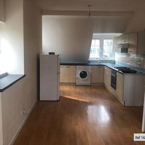 1 bed Flat in Addiscombe Road , East Croydon, CR0 6SA - Photo 2