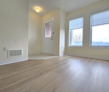 For Lease - 5289 Major Mackenzie Drive, Markham, Ontario - Photo 5