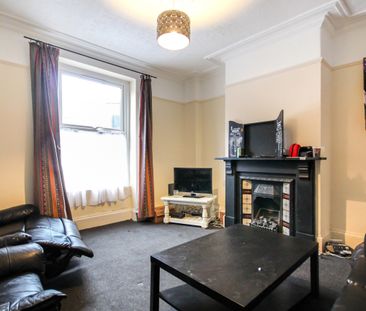 Victoria Road, Hyde Park - Photo 3