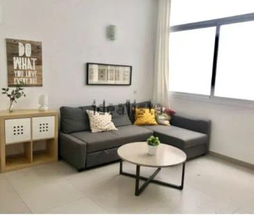 Alquiler de piso en Calle Fernán González - Photo 3