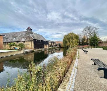 Adams Yard, Hertford, SG14 - Photo 2