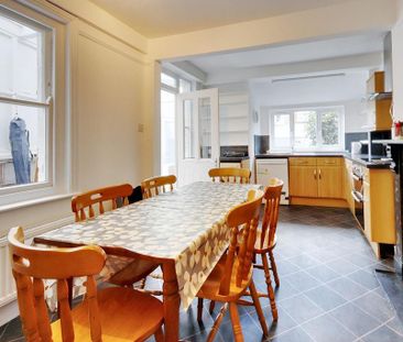 4 bedroom terraced house to rent - Photo 4