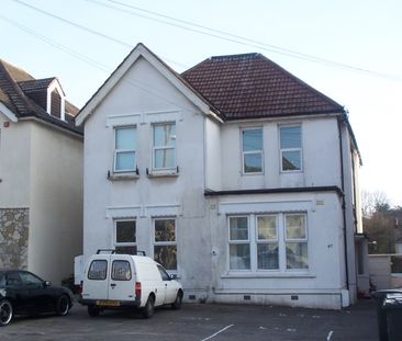 studio to rent Parkwood Road, Bournemouth - Photo 3