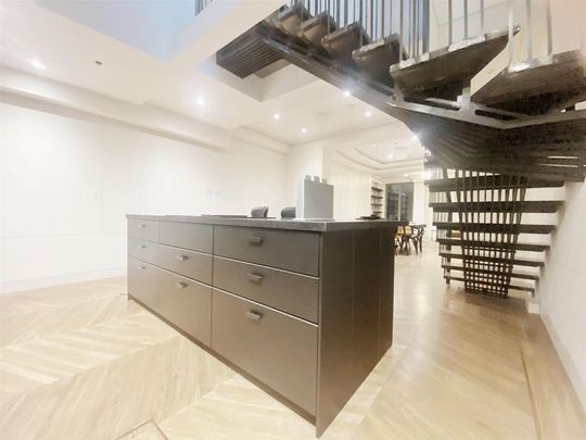 5 bedroom house to rent - Photo 1
