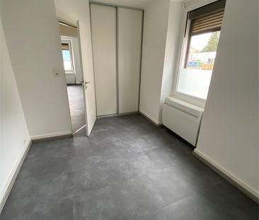 Location Appartement 2 pièces 47m² - Photo 2