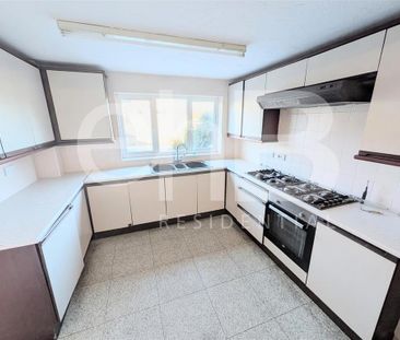 3 bedroom detached house to rent - Photo 5