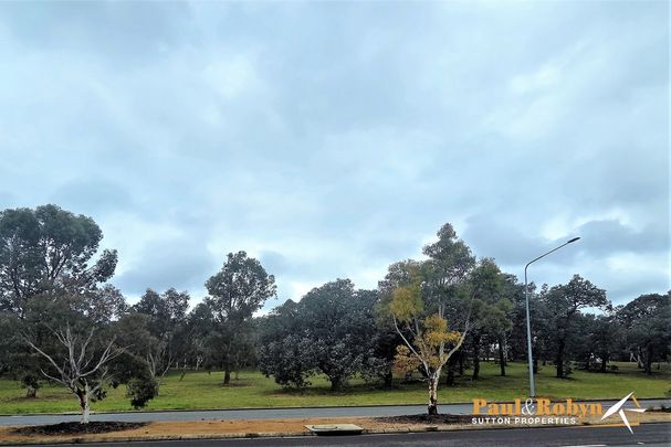 32/29 State Circle, Deakin ACT 2600 - Apartment For Rent | Domain - Photo 1