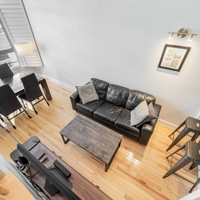 Stunning condo with mezzanine for rent in La Petite-Italie | Accès International - Photo 1