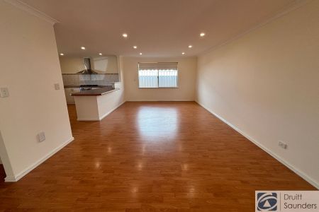 Family Sized Home in Roselea Estate - Photo 5