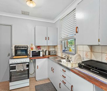 Spacious & Secure Family Home - Photo 5