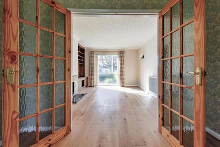 3 bedroom semi-detached house to rent - Photo 2