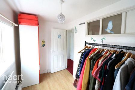 3 bedroom semi-detached house to rent - Photo 2