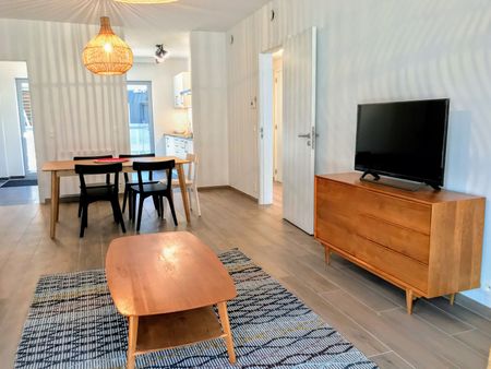 Flat - for rent - Photo 2