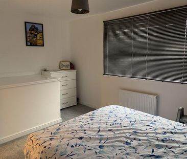 2 bedroom property to rent - Photo 3