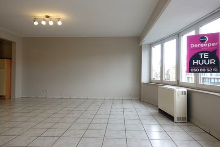 Te huur: appartement met 2 slaapkamers aan de Elisabethlaan in Oostende - Photo 2