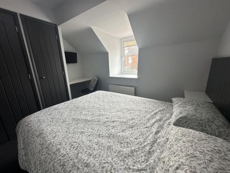 2 bedroom flat to rent - Photo 5