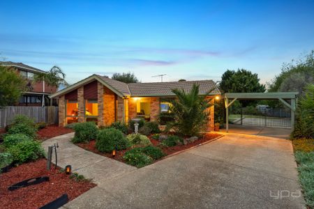 6 Kris Court, Melton West - Photo 4