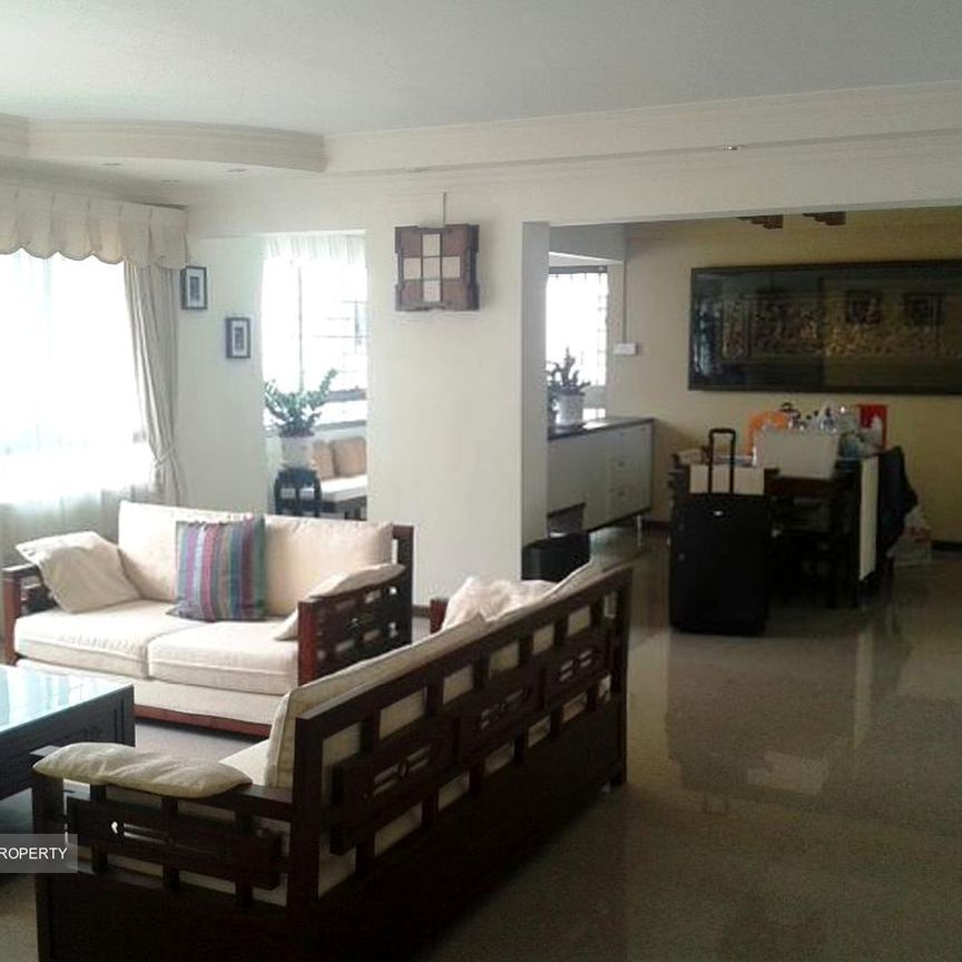 Blk 250 Pasir Ris Street 21 (Pasir Ris), HDB Executive - For Rent - Photo 1