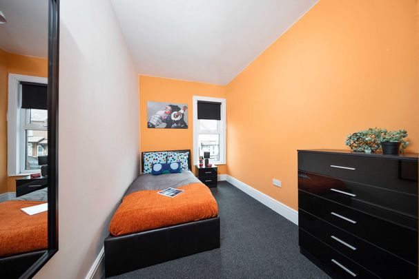 Church Road, Nuneaton, CV10 8LG - Photo 1