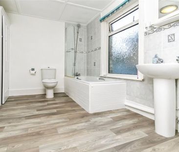 2 bedroom terraced house to rent - Photo 5