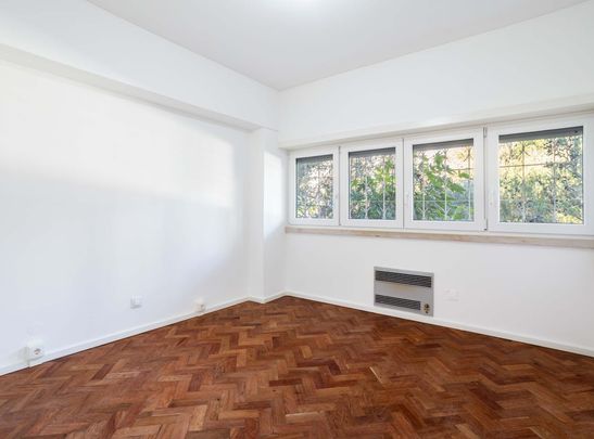 Lisboa, Lisbon 2750-170 - Photo 1