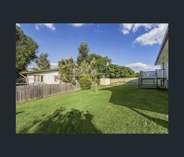 9 Leslie St, East Ipswich, Qld 4305 - Photo 5