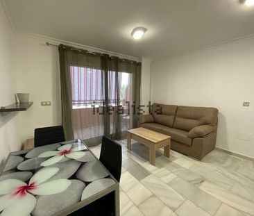 Alquiler de piso en Calle Virgen de Montserrat - Photo 2