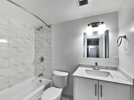 For Lease - 65 Thorncliffe Park Drive Unit# 1418, Toronto, Ontario - Photo 4