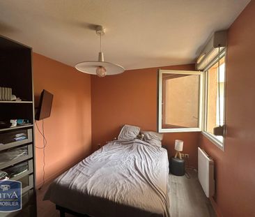 Location Appartement 2 pièces 47m² VILLEFRANCHE SUR SAONE 69400 - Photo 3