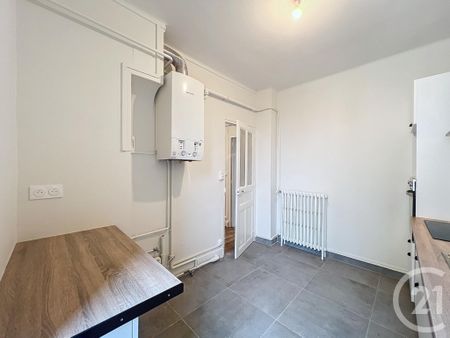 Location Appartement 3 pièces 65m² TROYES 10000 - Photo 4