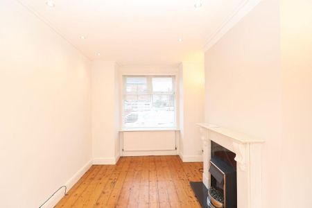 3 bedroom end of terrace house to rent - Photo 5
