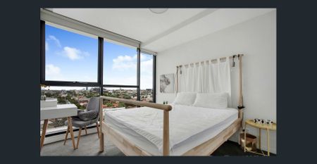 Stunning Apartment in amazing location - Photo 2