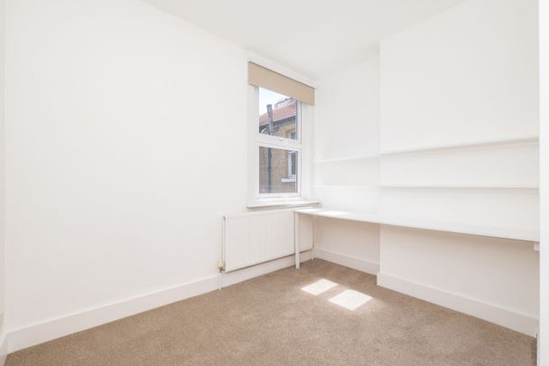 2 bedroom flat to rent, - Photo 1