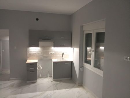 Διαμέρισμα για ενοικίαση Πλατεία Ελευθερίας (Κορυδαλλός) - Photo 4