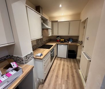 1 Bed Flat, Brunswick Terrace, BN3 - Photo 3