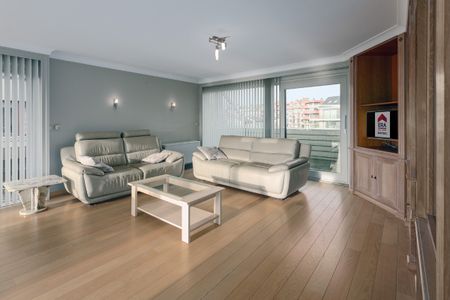 Ruim duplex-appartement met 2 slaapkamers en garage - Photo 4