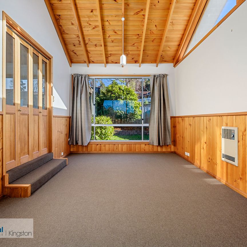 9 Woodlands Drive, Blackmans Bay TAS 7052 - House For Rent | Domain - Photo 1