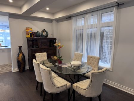 For Lease - 15 Prunella Crescent, East Gwillimbury, Ontario - Photo 4